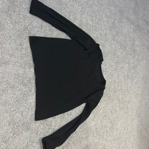 New never worn black long sleeve not too tight fitting lululemon black